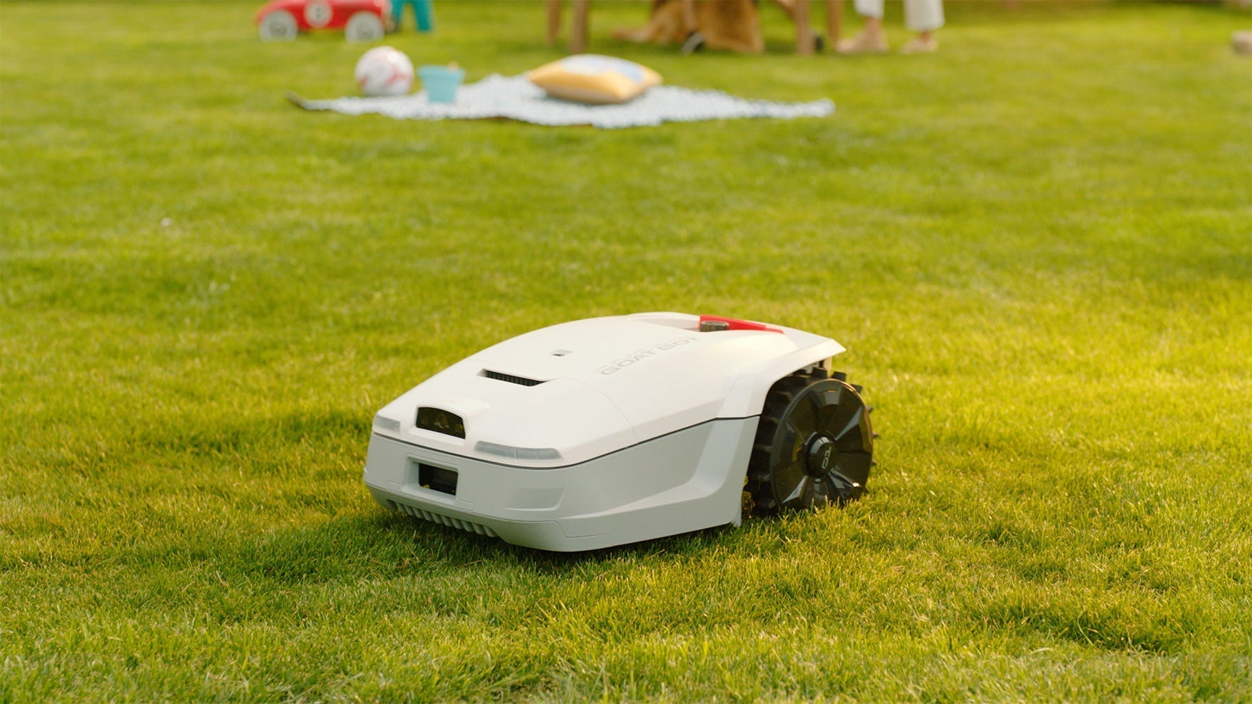 Goat Bot Unicut H1: Redefining the Intelligent Lawn Mowing Experience